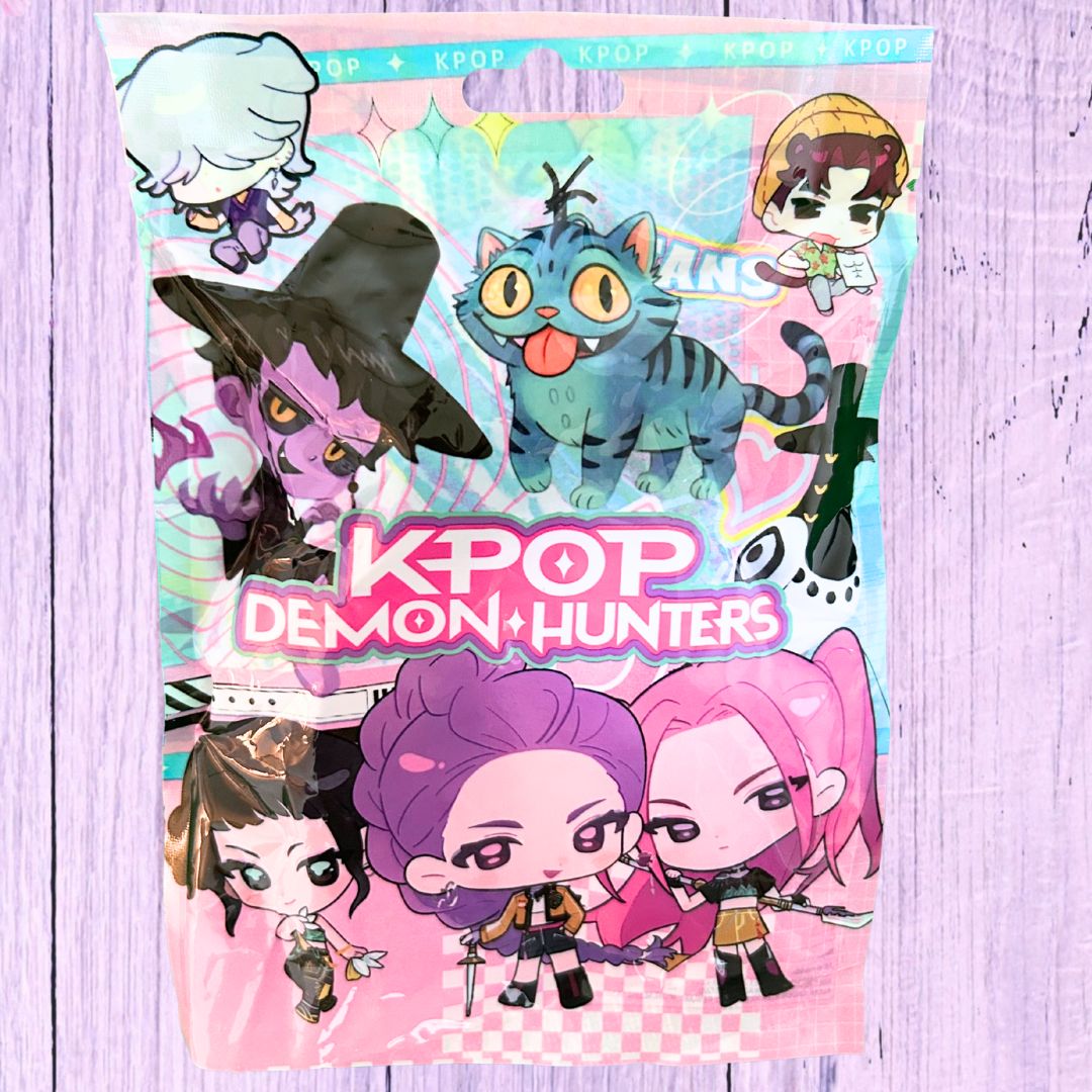 K-Pop Demon Hunters Mega Fan Snack and Gift Box – 100 Items Inside