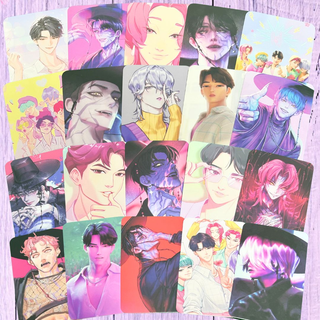 K-Pop Demon Hunters Mega Fan Snack and Gift Box – 100 Items Inside