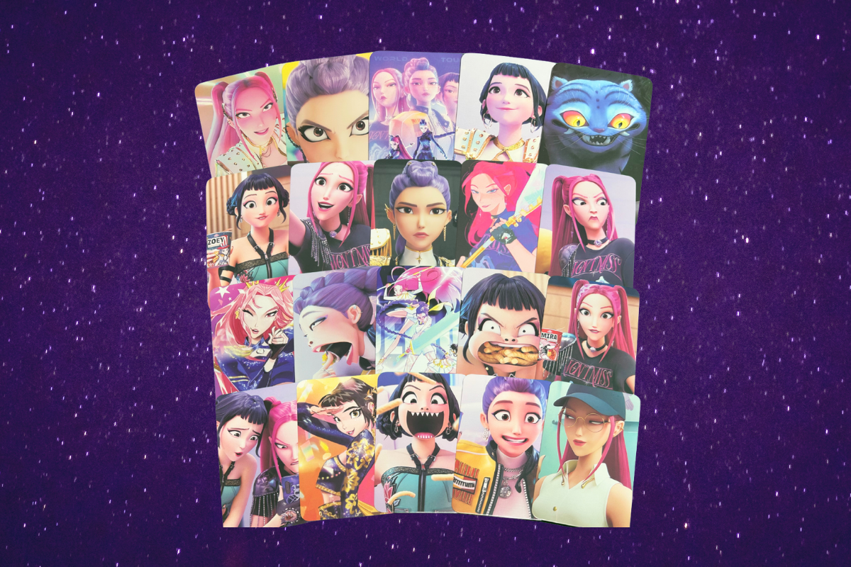 The photocards inside the BiBimSnack K-pop Demon Hunters gift box